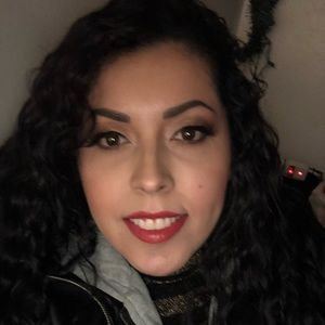 Meet your Posher, Monica